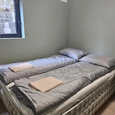 Apartament Moderne 2 Roms Leilighet Med Gratis Parkering Naer Sentrum *