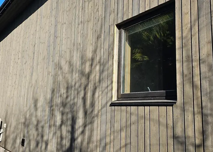 Moderne 2 Roms Leilighet Med Gratis Parkering Naer Sentrum 아파트