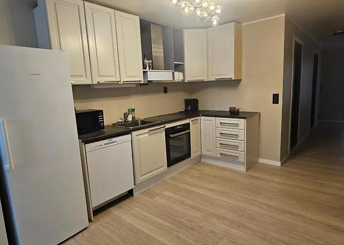 Apartament Moderne 2 Roms Leilighet Med Gratis Parkering Naer Sentrum